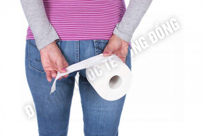triệu chứng của bệnh trĩ ngoại